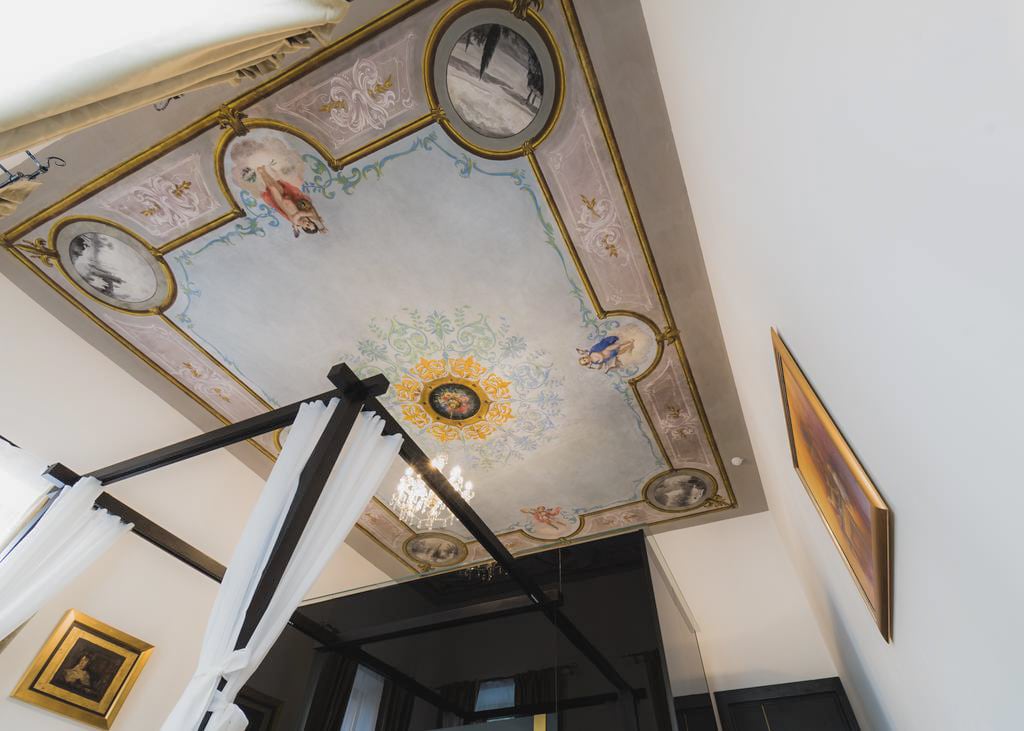 Interior heritage character inside Palace Divnić.