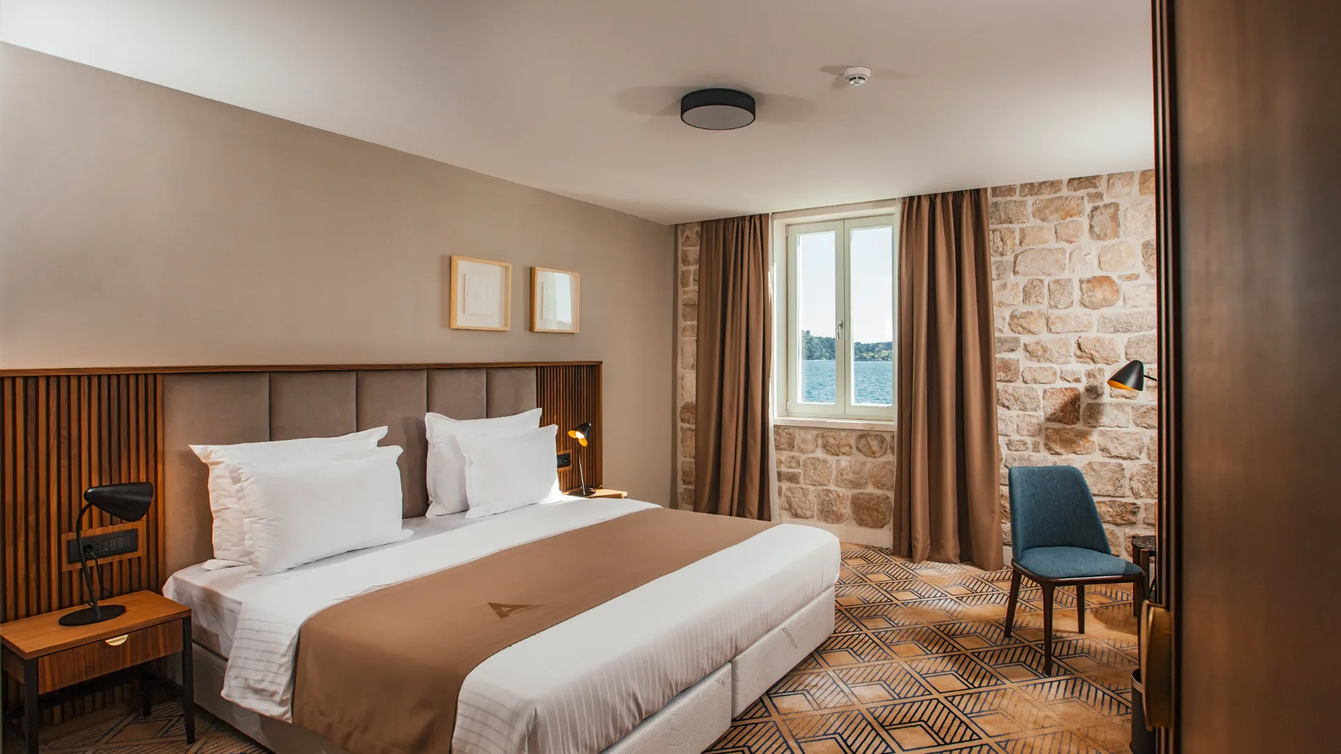 Deluxe sea view room at Armerun Šibenik.
