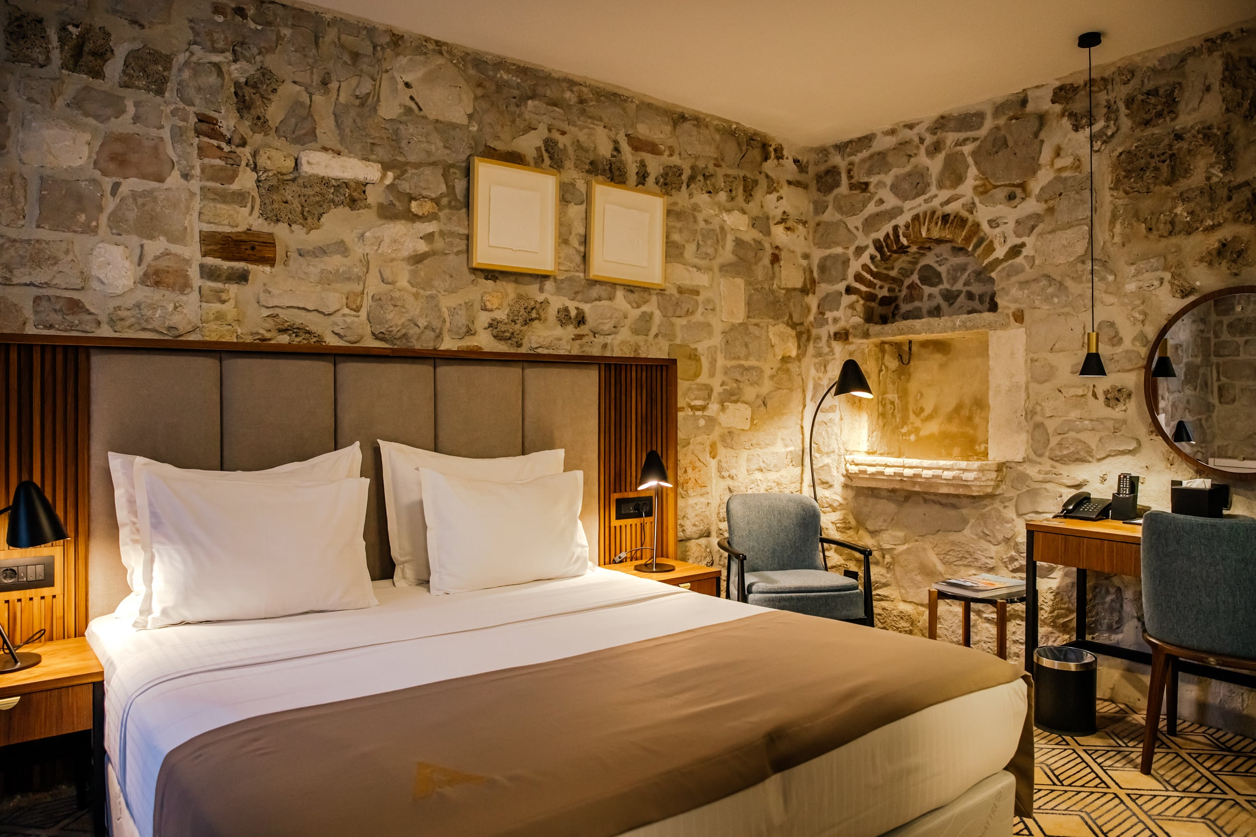 Standard garden view room at Armerun Šibenik.
