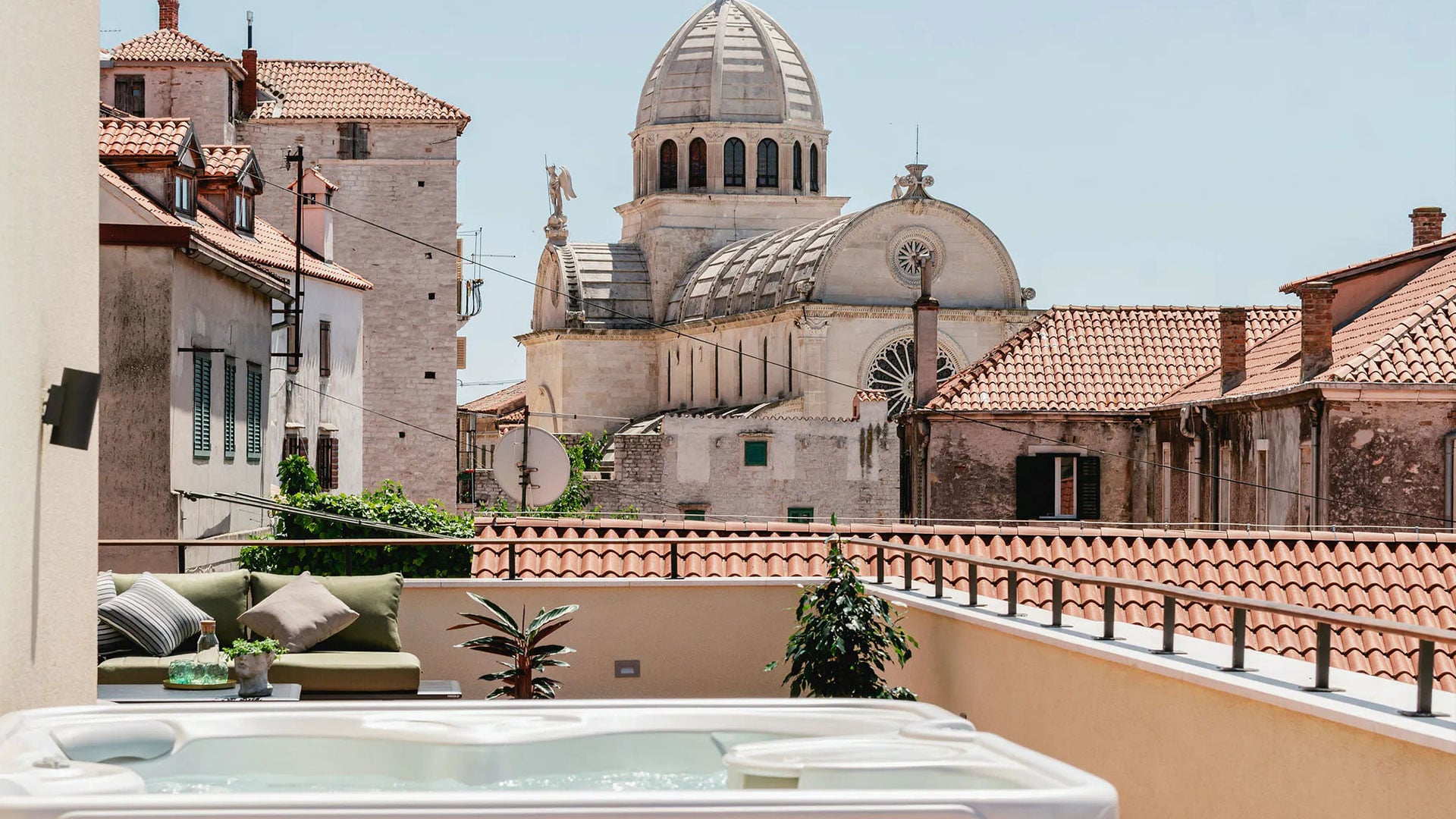 Executive rooftop residence at Armerun Šibenik.